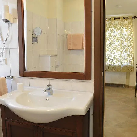 Hotel Restaurant La 3*