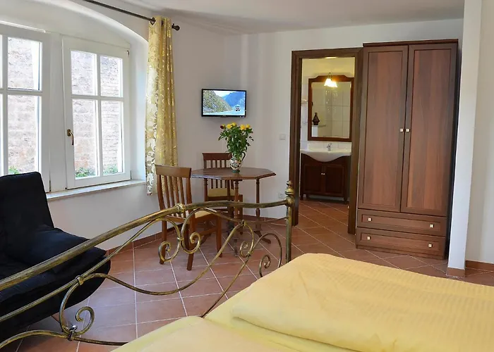 Hotel Restaurant La 3*