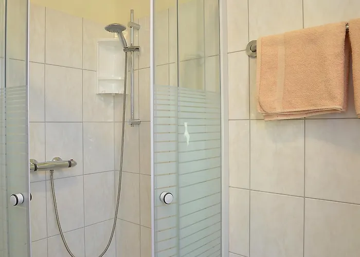 Restaurant La 3* מאיקמר